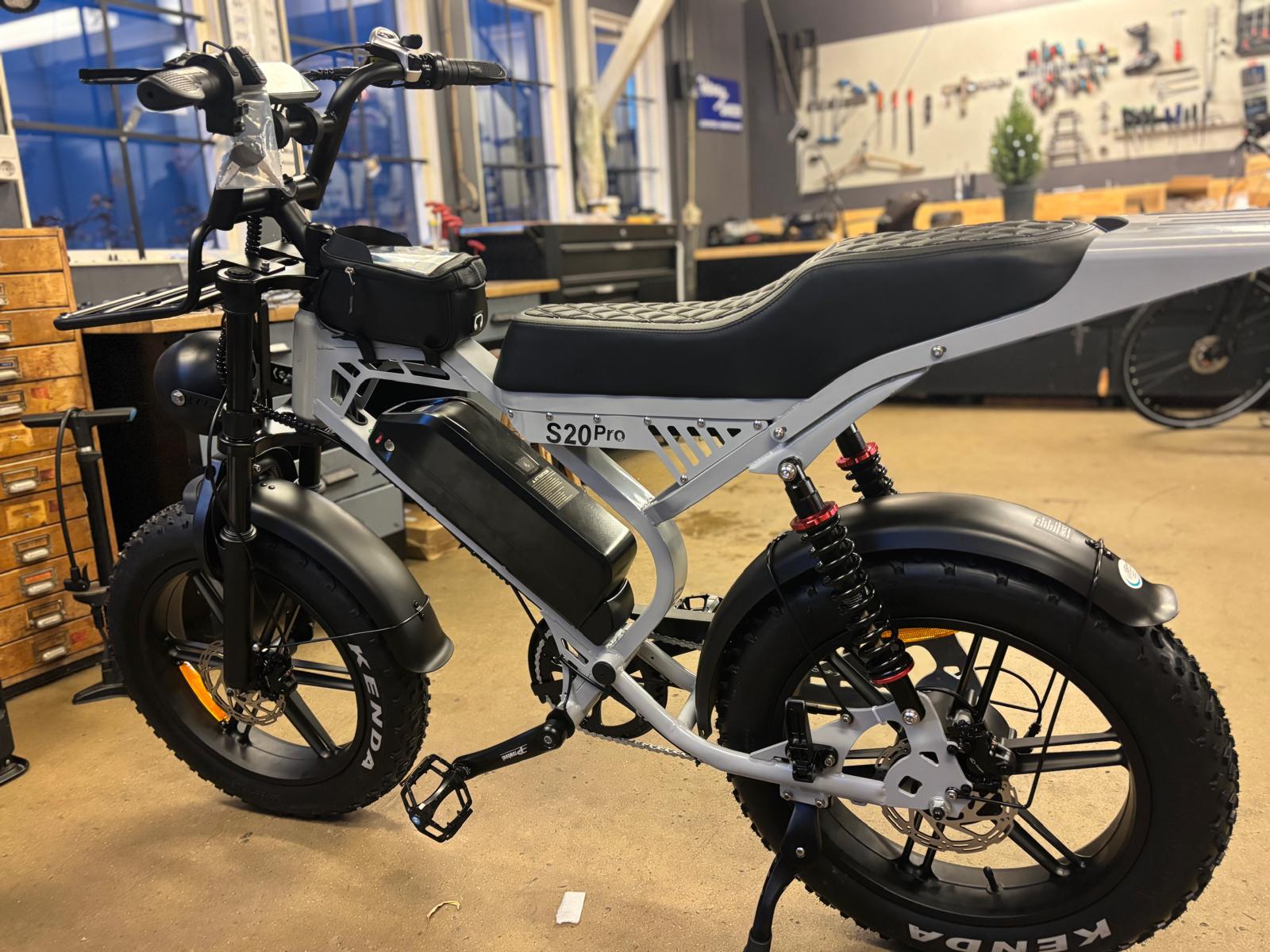 QMwheel S20 Pro in de werkplaats van IJzerman Assist